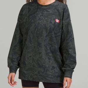 Lululemon Team Canada Perfectly Oversized Crew